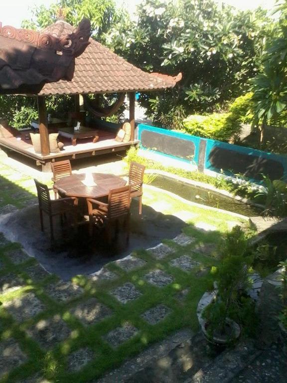Hotel Bo'S Bungalows And Restaurant Bali Exterior foto