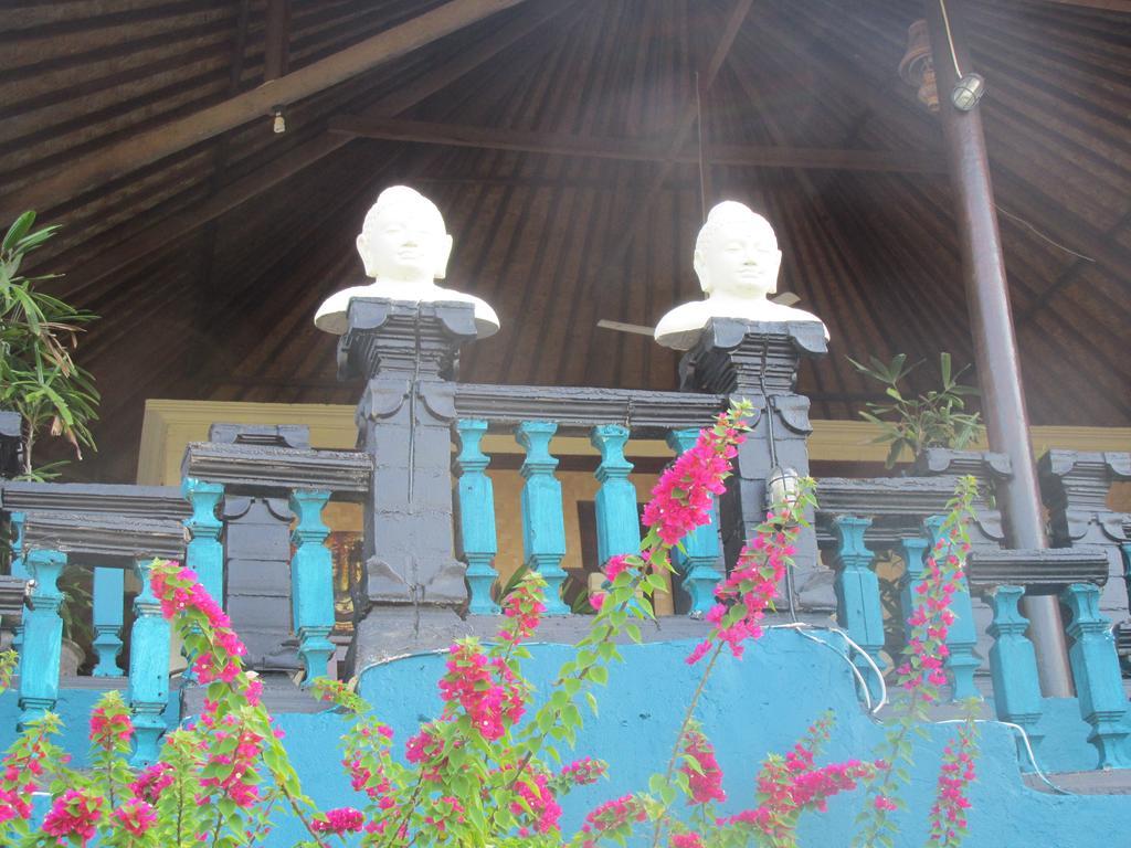 Hotel Bo'S Bungalows And Restaurant Bali Exterior foto